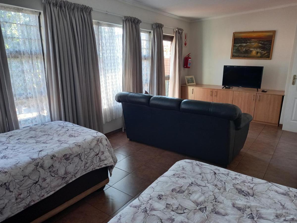 White Rose Guest House Vanderbijlpark Pokój zdjęcie